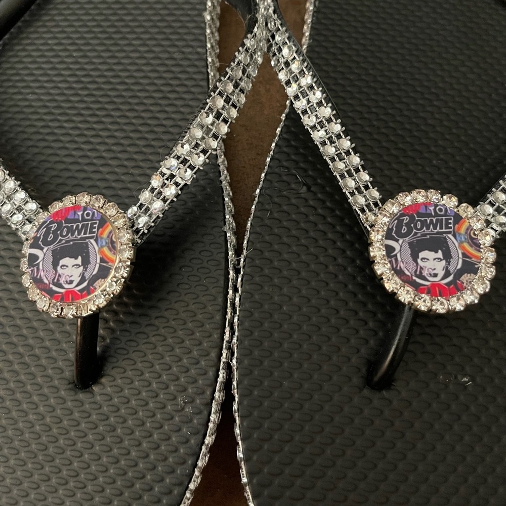 David Bowie flip flops